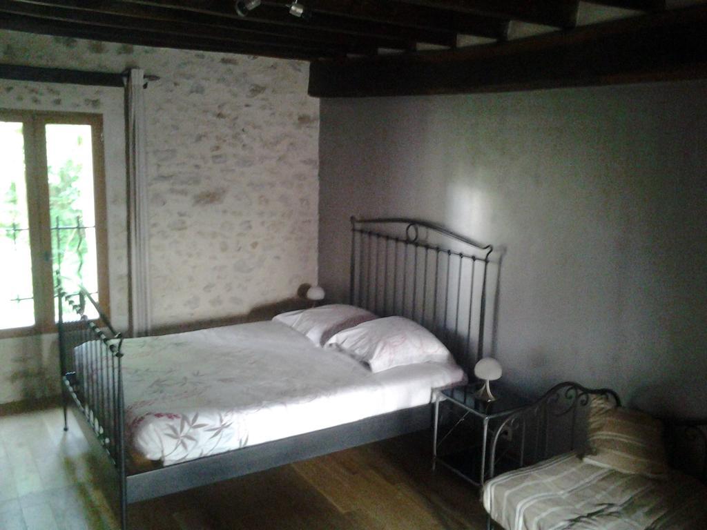 La Ferme Du Vintue Bed and Breakfast Etrechy  Kamer foto