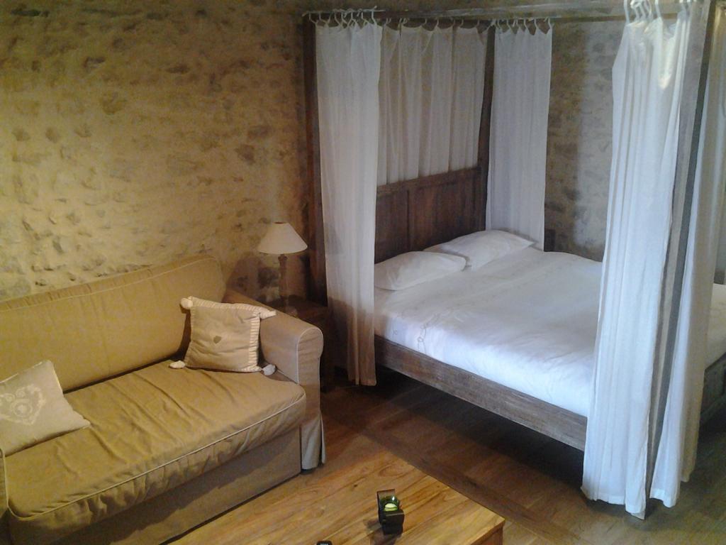 La Ferme Du Vintue Bed and Breakfast Etrechy  Kamer foto