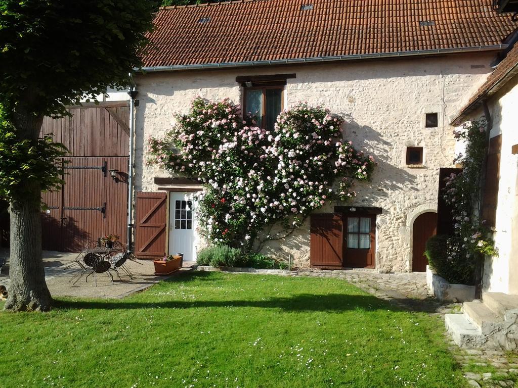 La Ferme Du Vintue Bed and Breakfast Etrechy  Buitenkant foto