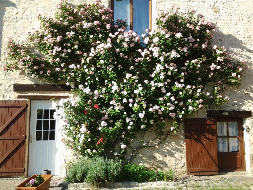 La Ferme Du Vintue Bed and Breakfast Etrechy  Kamer foto